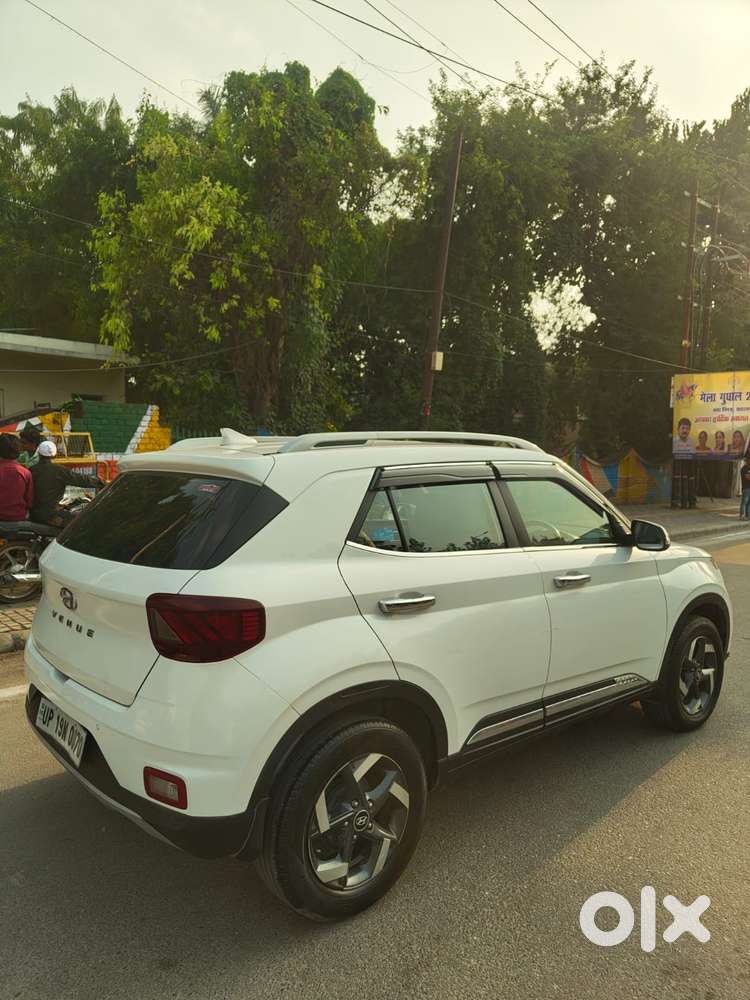 Hyundai Venue 1.2 S Plus, 2022, Petrol