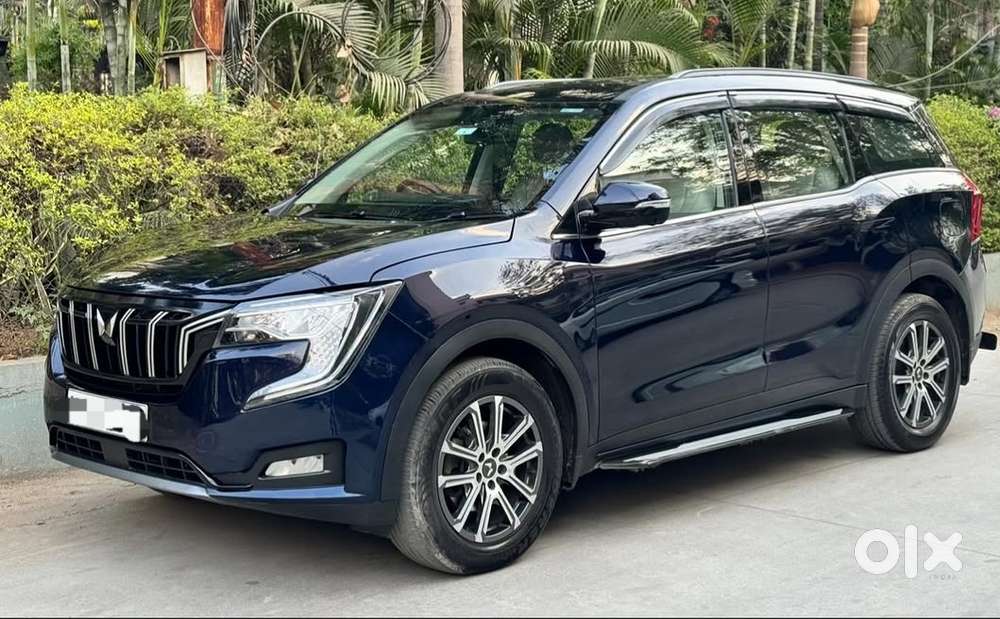 Mahindra Xuv700 2.0 Ax 7 Petrol Mt Str, 2023, Petrol