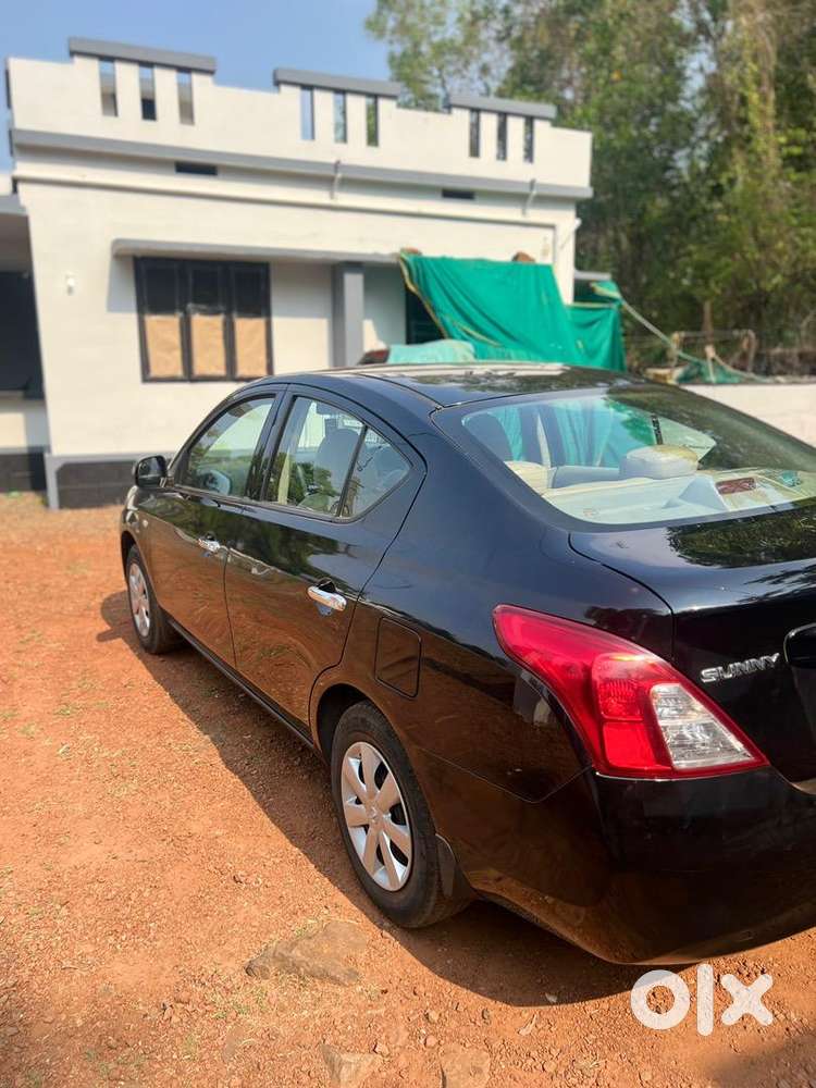 Nissan Sunny 2012 Petrol Well Maintained