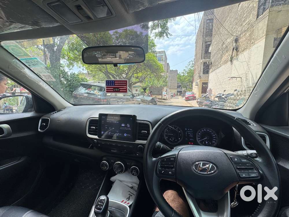 Hyundai Venue 2021 Petrol 41000 Km Driven