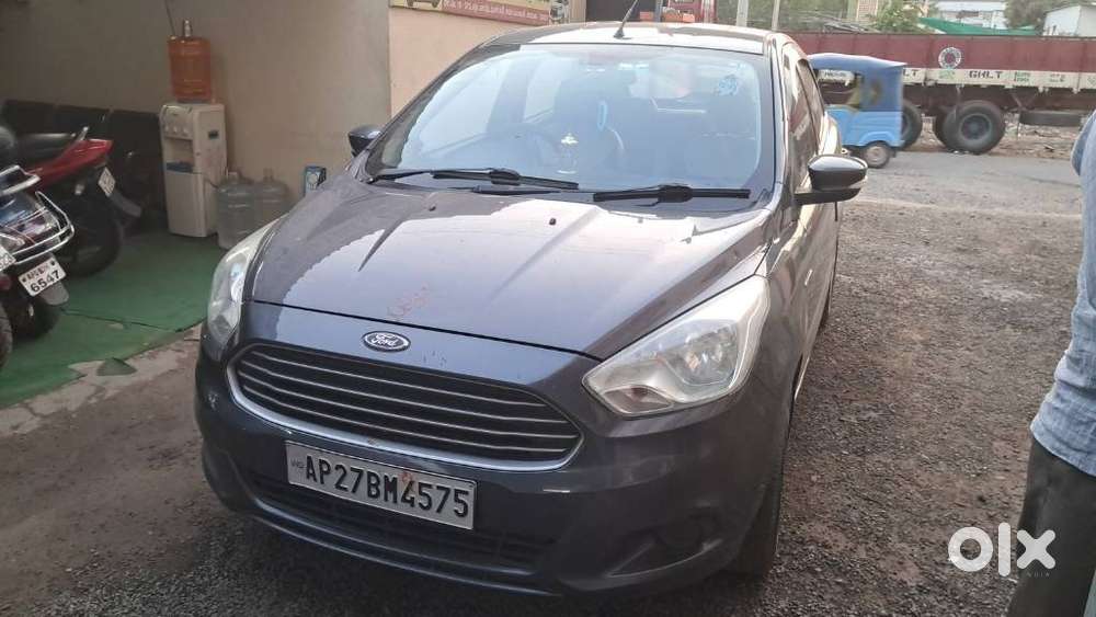 Ford Figo 2012-2015 Petrol Titanium, 2016, Petrol