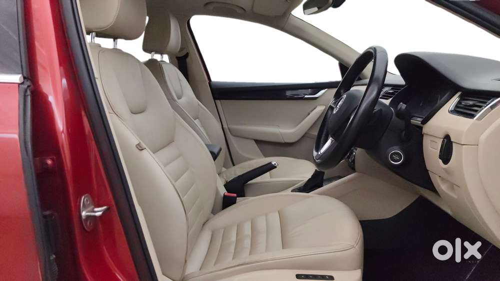 Skoda Octavia 1.8 Tsi At Style Plus, 2017, Petrol