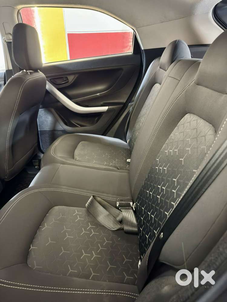 Tata Nexon 1.5 Revotorq Xm (s), 2022, Diesel