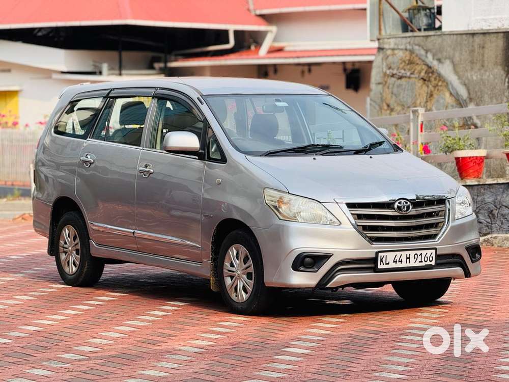 Toyota Innova 2.5 G (diesel) 7 Seater Bs Iv, 2015, Diesel