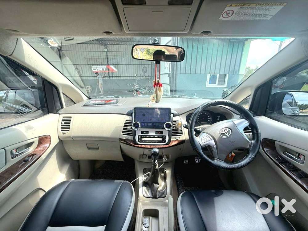 Toyota Innova Diesel 2014