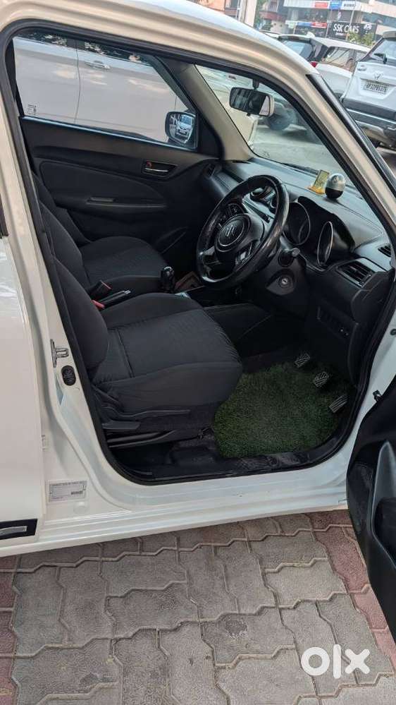 Maruti Suzuki Swift Vxi 1.2 Abs Bs-iv, 2020, Petrol
