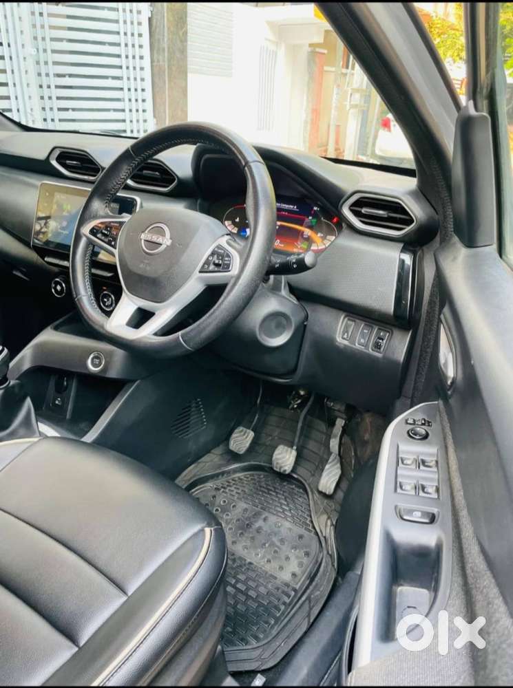 Nissan Magnite Xv Premium Dual Tone Km 52000