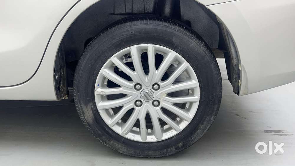 Maruti Suzuki Dzire 1.2 Zxi Amt, 2018, Petrol