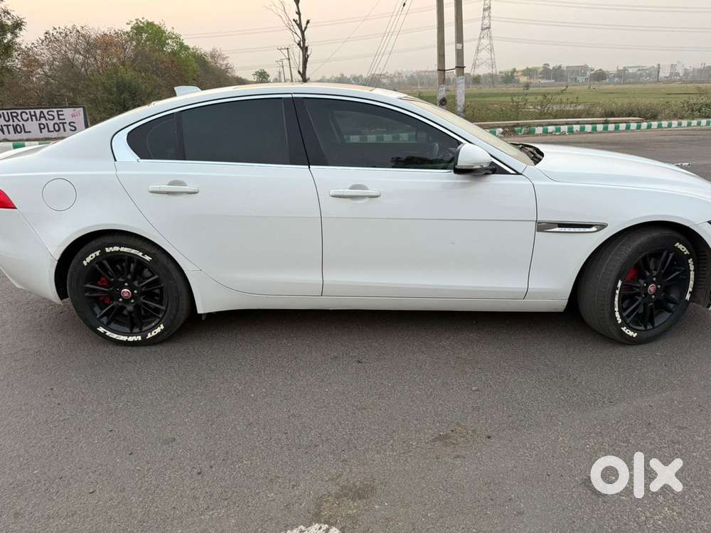 Jaguar Xe 2017 Petrol Well Maintained