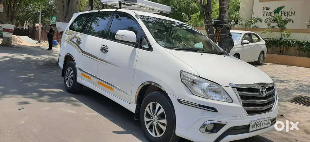 Innova 2.5 G Disel Top Model