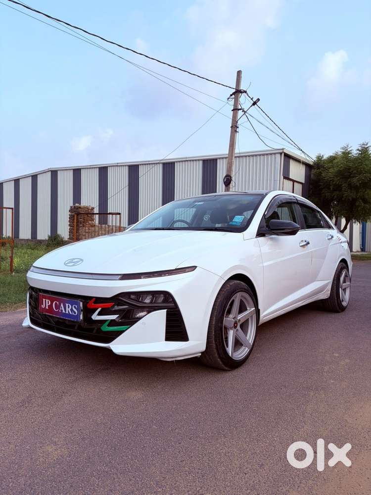 Hyundai Verna 1.5 Mpi Mt Sx (o), 2023, Petrol