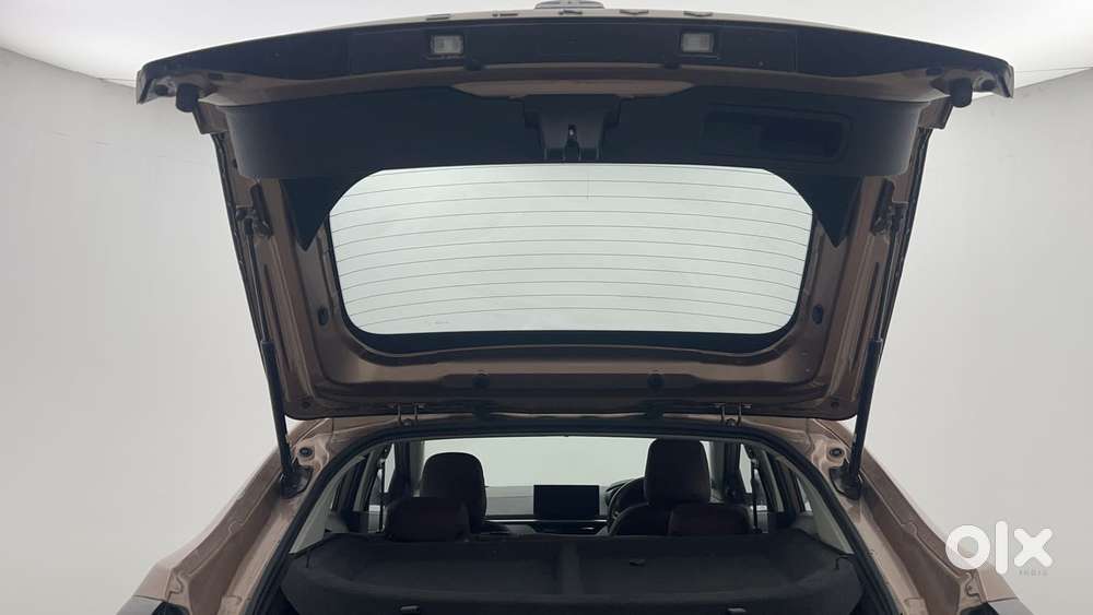 Tata Curvv Accomplished S 1.2 Revotron Petrol 7dca, 2024, Petrol