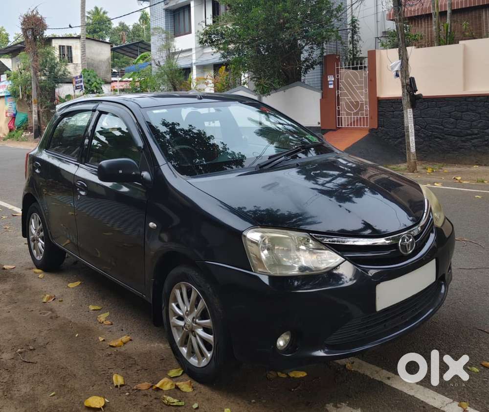 Toyota Etios Liva 2011-2012 V, 2011, Petrol