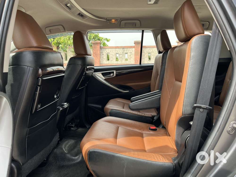 Toyota Innova Crysta 2.7 Zx At, 2017, Petrol