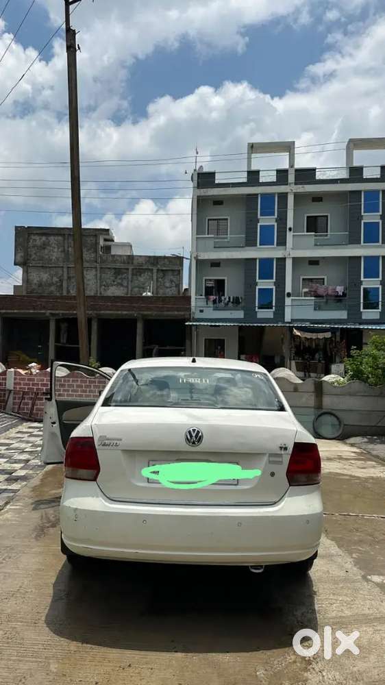 Volkswagen Vento 2015 Petrol Automatic