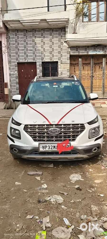 Hyundai Venue 2021 Diesel Well Maintained