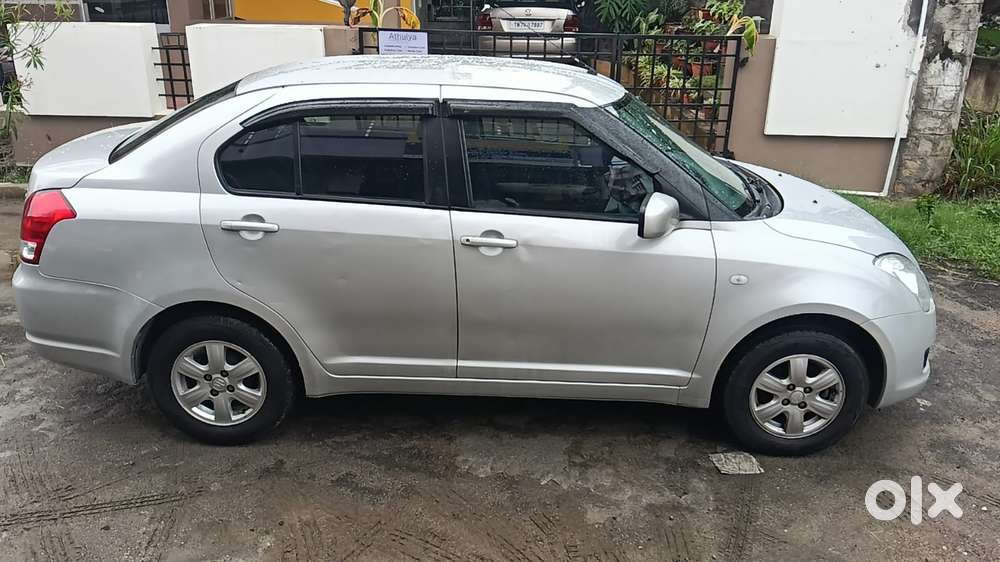 Maruti Suzuki Swift Dzire Zxi, 2012, Petrol