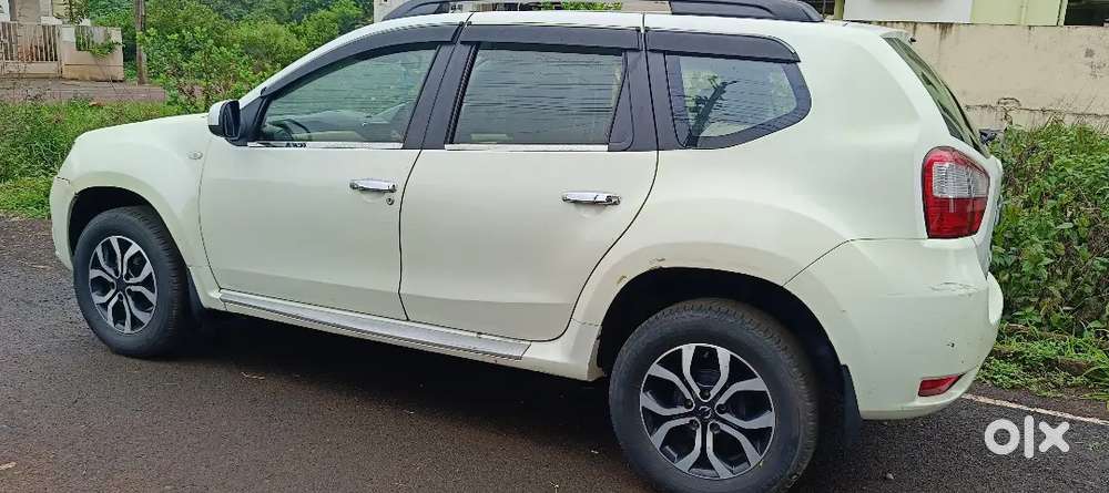 Nissan Terrano 2015