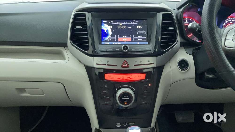 Mahindra Xuv300 W8 (o) 1.5 Diesel Amt, 2023, Diesel