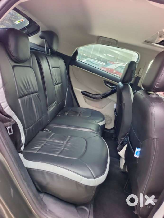 Tata Nexon Xz Plus (hs), 2022, Petrol