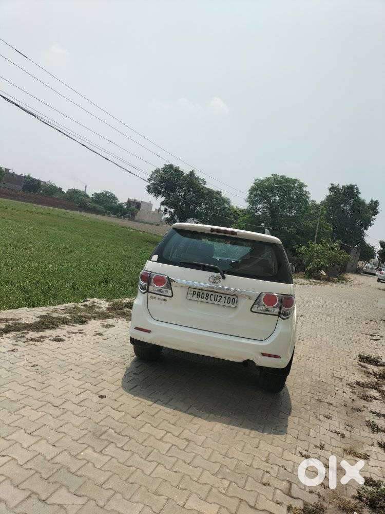 Toyota Fortuner 3.0 4x2 Mt, 2014, Diesel