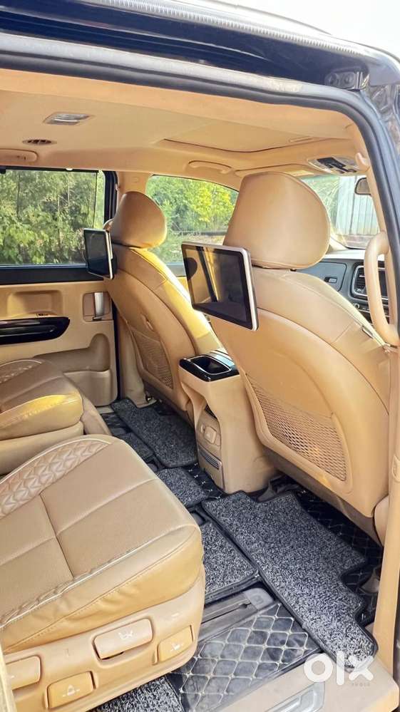 Kia Carnival Limousine Plus 7 Str, 2022, Diesel