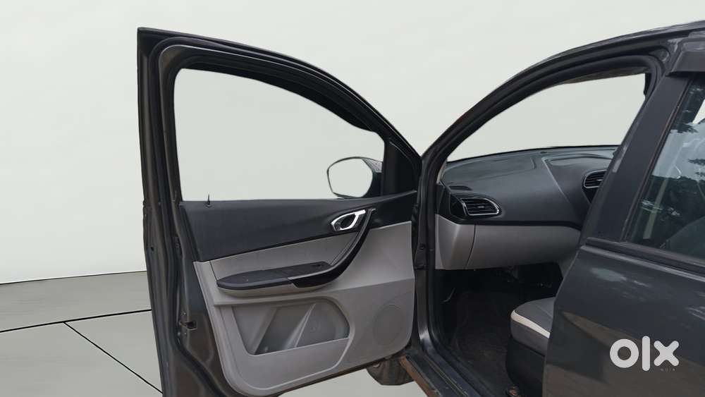 Tata Tiago 1.2 Revotron Xz Plus, 2020, Petrol