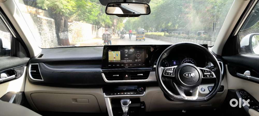 Mahindra Xuv700 2.0 Ax 7 Petrol At Luxury Pack Str, 2023, Petrol