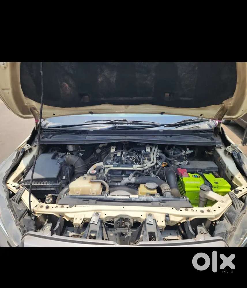 Toyota Innova Crysta 2017 Diesel Mt 8 Str