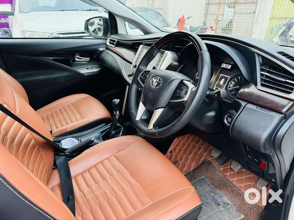 Toyota Innova Crysta 2.4 V 8 Str, 2025, Diesel