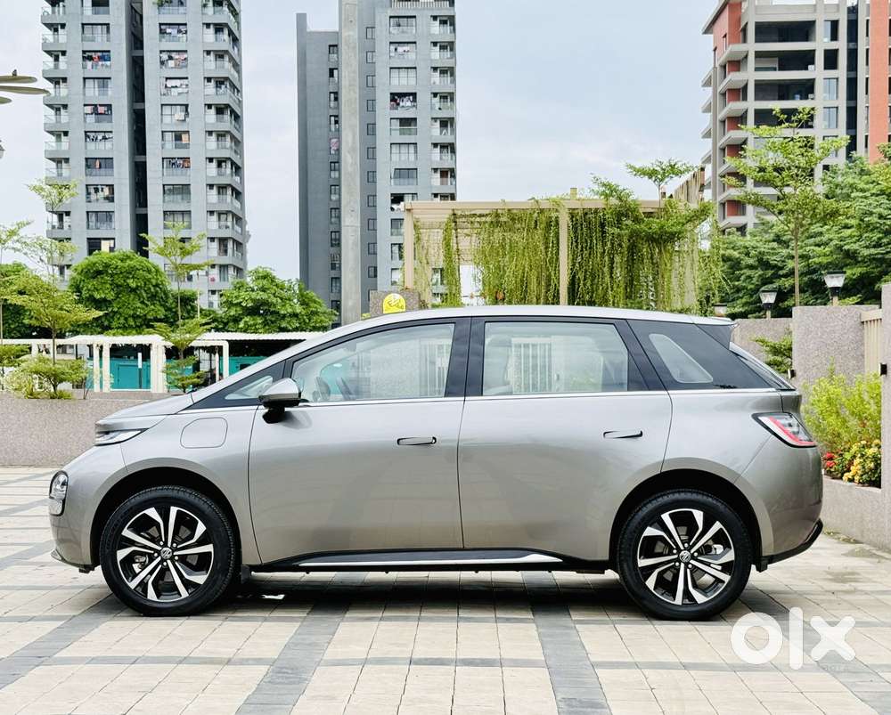 Mg Windsor Ev Essence, 2025, Electric