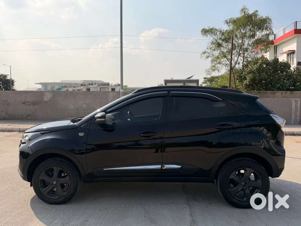 Tata Nexon 1.2 Revotron Xz Plus Hs Dark Edition, 2023, Petrol