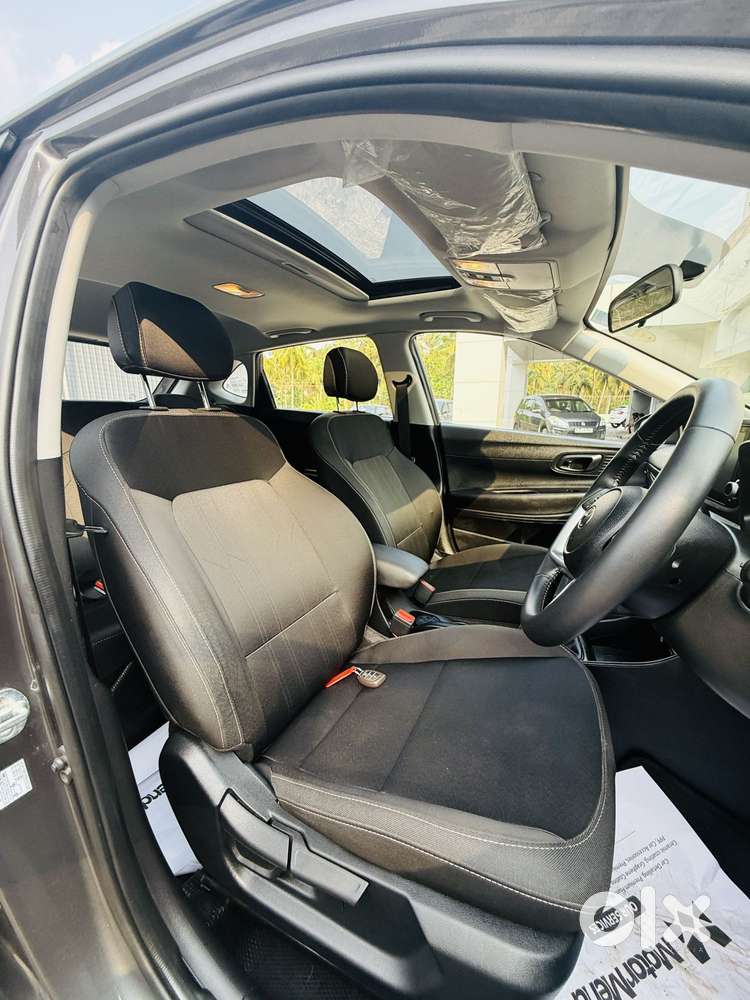 Hyundai New I20 1.2 Asta Mt, 2022, Petrol