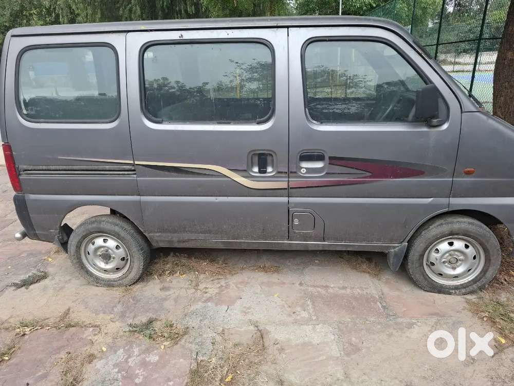 Maruti Suzuki Eeco 2011 Cng & Petrol 50000 Km Driven