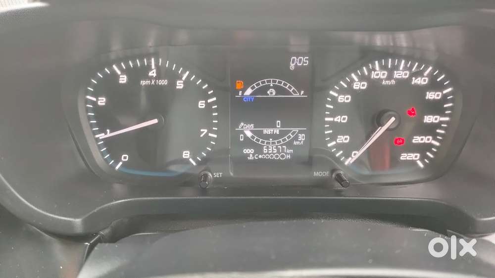 Tata Altroz, 2022, Diesel
