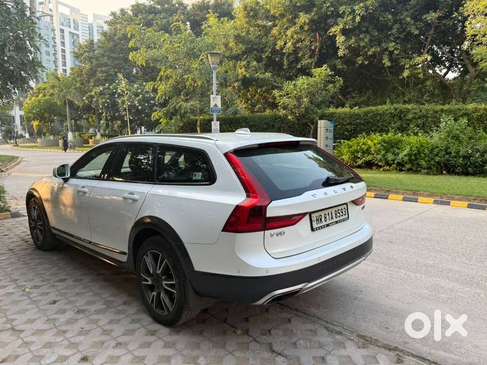 2017 Volvo V90 Cross Country D5 Inscription With Pole Star Engineered.
