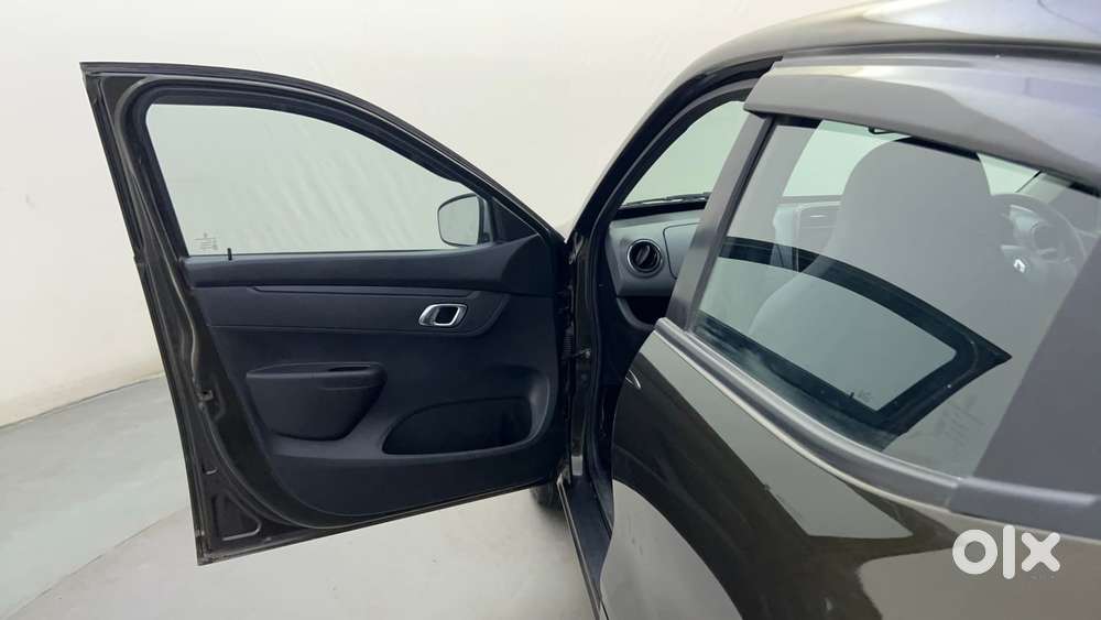 Renault Kwid 2019-ongoing 1.0 Rxt Amt (o), 2019, Petrol