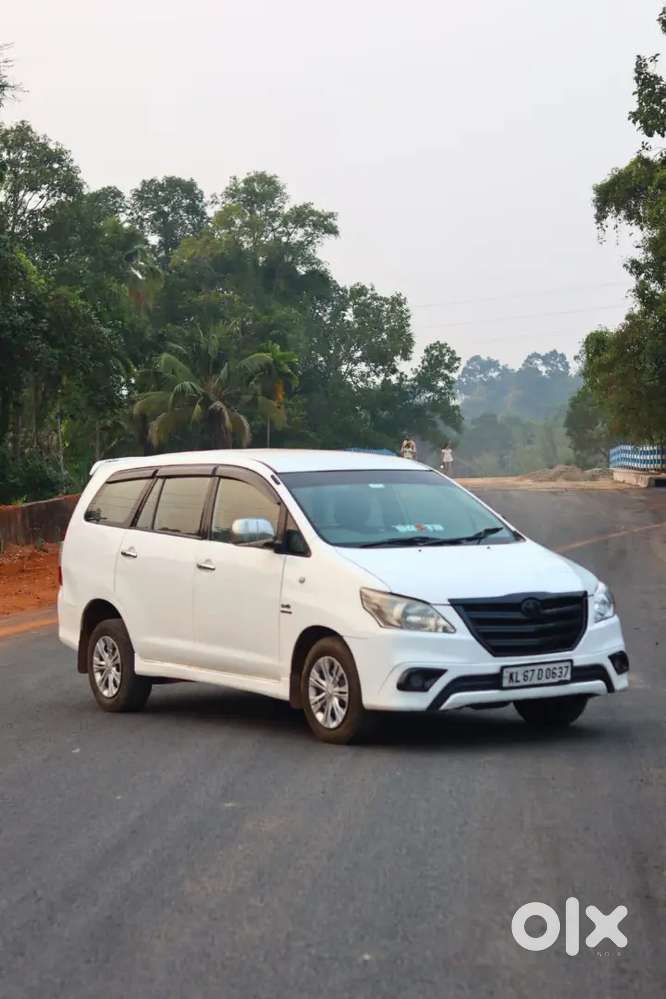 Innova G4
2013 Model 
3rd Owner 
190000 Km
Power Steering 
Power Windo