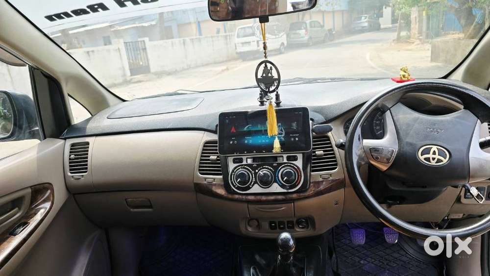 Toyota Innova 2.5 G (diesel) 8 Seater, 2016, Diesel