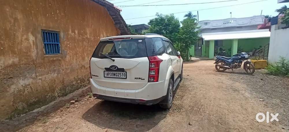 Mahindra Xuv500 2013 Diesel 90000 Km Driven