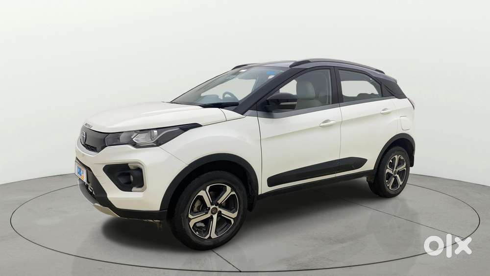 Tata Nexon 1.2 Revotron Xza Plus, 2023, Petrol