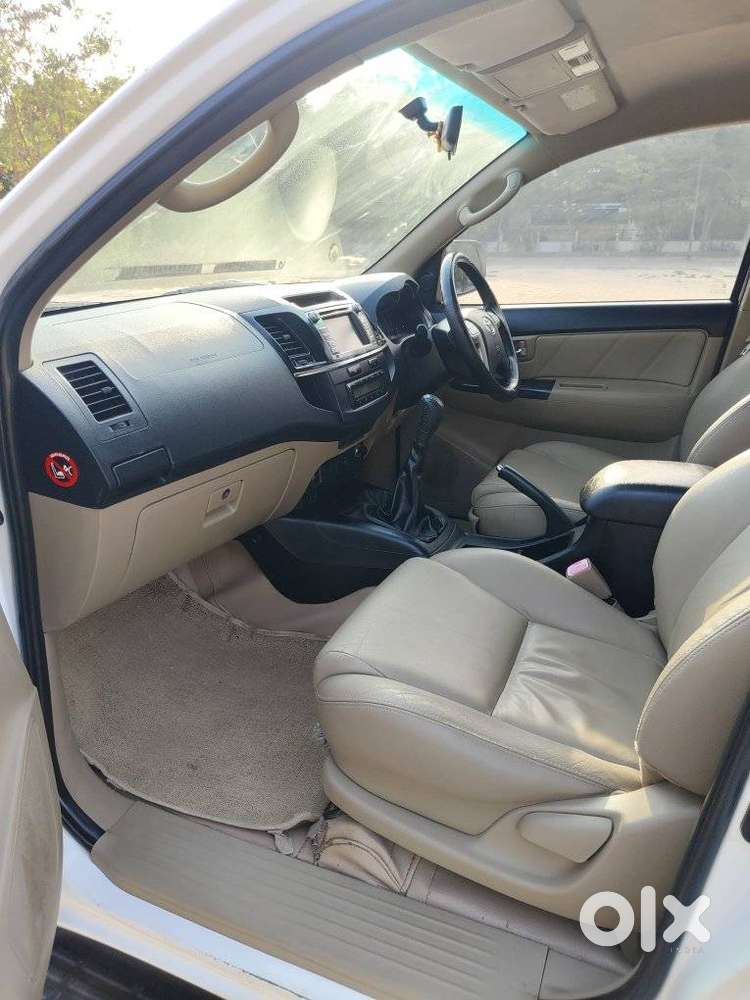 Toyota Fortuner 2011-2016 4x2 Manual, 2015, Diesel