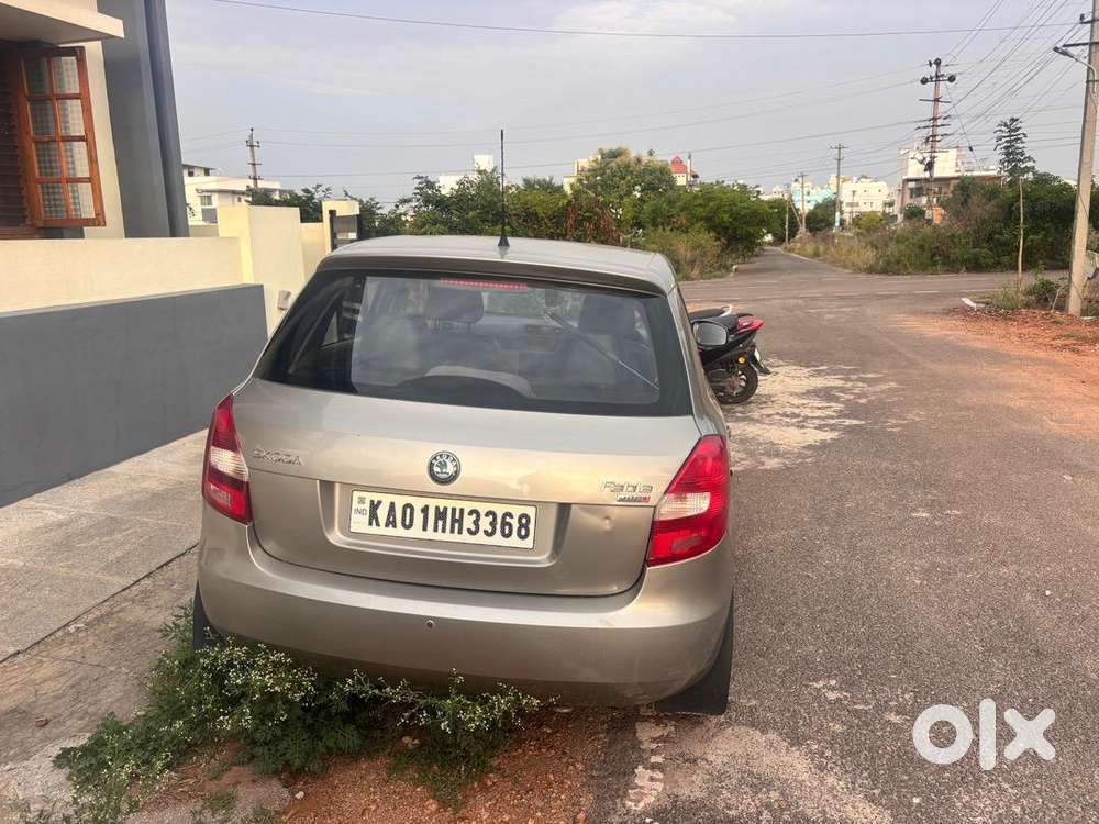Skoda Petrol Manual 2011