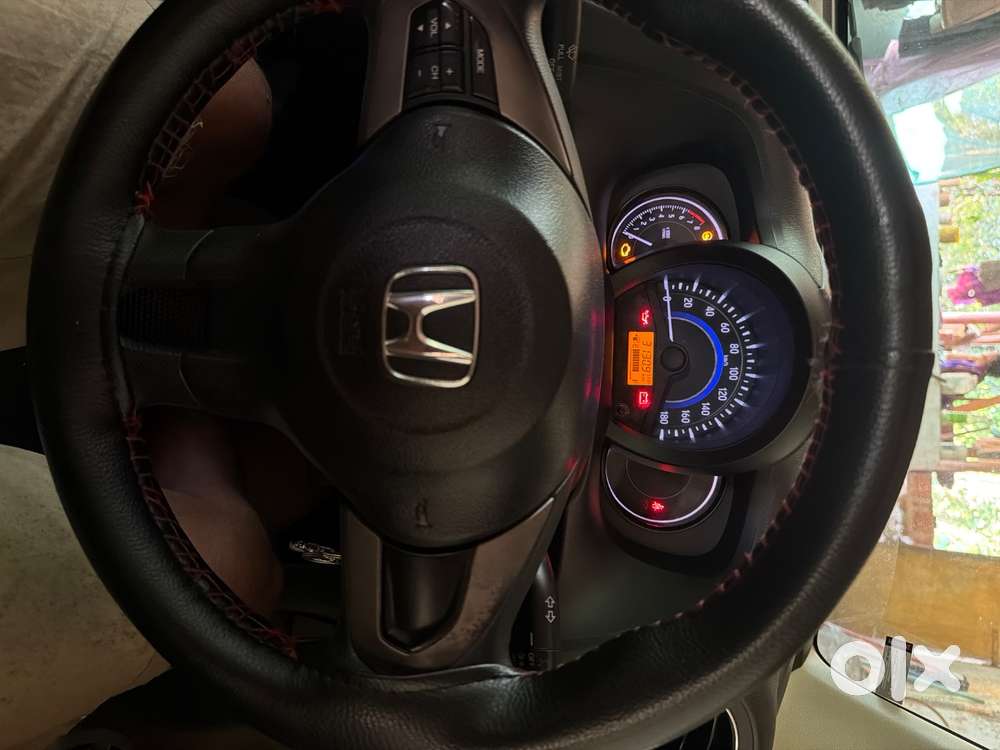 Showroom Serviced Honda Amaze