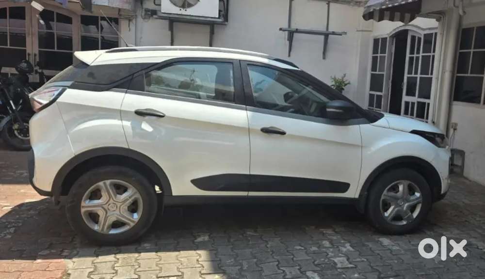 Single Owner Tata Nexon Xma Petrol