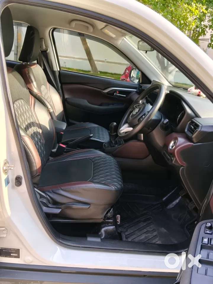 Maruti Suzuki Grand Vitara 1.5 Alpha Smart Hybrid Dual Tone, 2024, P..