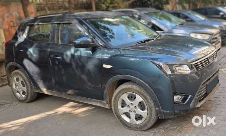 Mahindra Xuv300 W6 Amt Diesel, 2023, Diesel