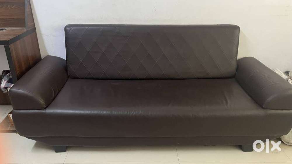 3 sheet sofa, tables and aluminium partition for home or office use