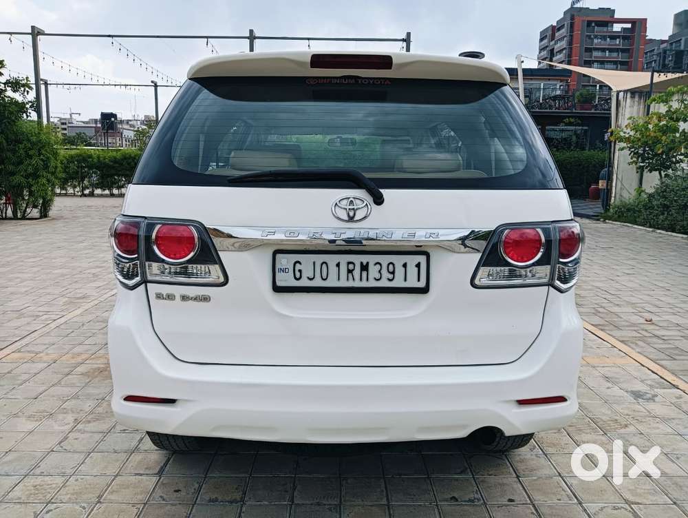 Toyota Fortuner 4x2 Manual, 2015, Diesel
