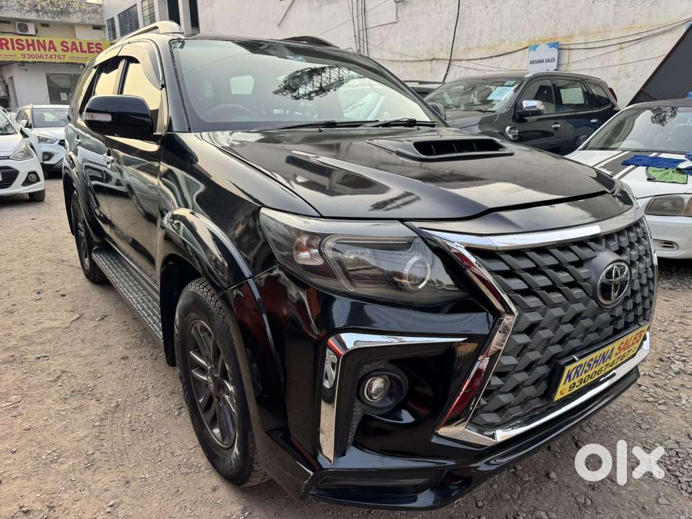 Toyota Fortuner 3.0 4x2 Automatic, 2013, Diesel